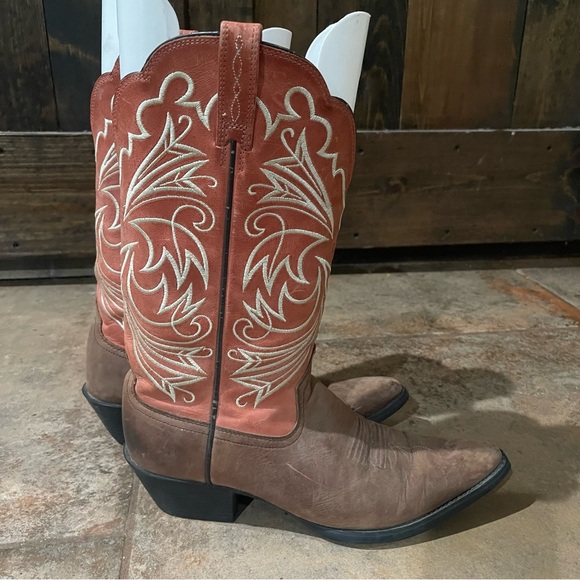 Ariat Women’s 9.5B Brown Rose Coral Leather Pointed Toe Pull On Cowgirl Boots - Picture 2 of 15